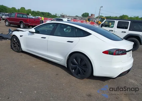 2022 Tesla Model S Dual Motor All-Wheel Drive from USA, damaged, VIN 5YJSA1E58NF467644